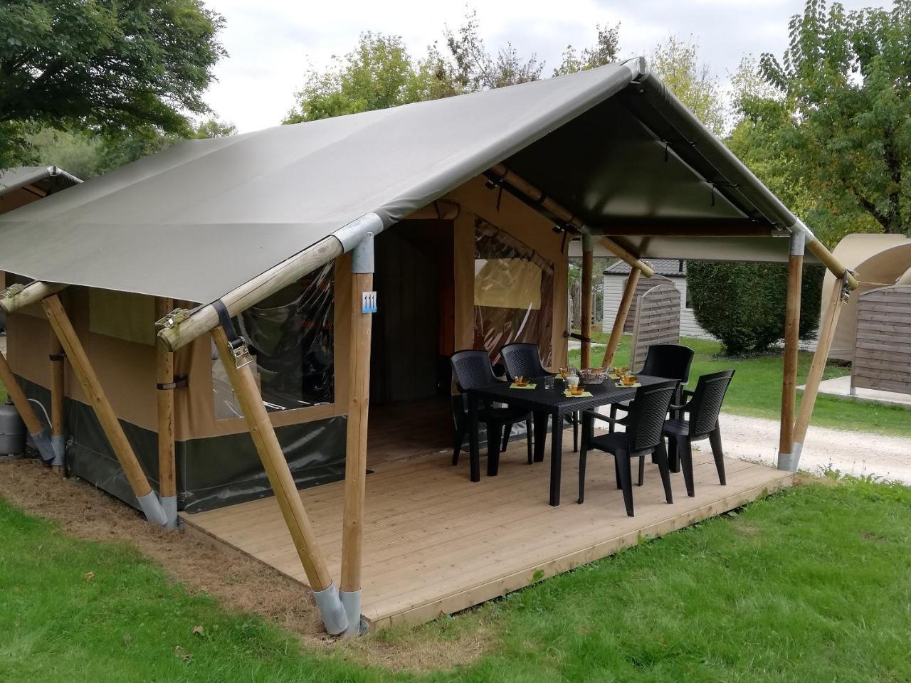 Camping 3 Etoiles - Piscine Chauffee - Vue Montagne Saint-Girons  Exterior photo