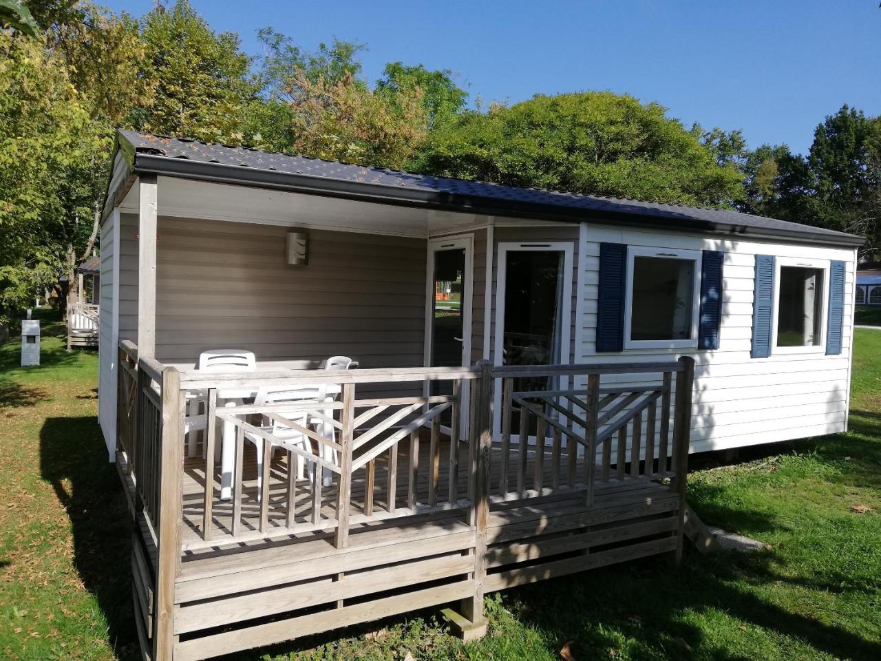 Camping 3 Etoiles - Piscine Chauffee - Vue Montagne Saint-Girons  Exterior photo