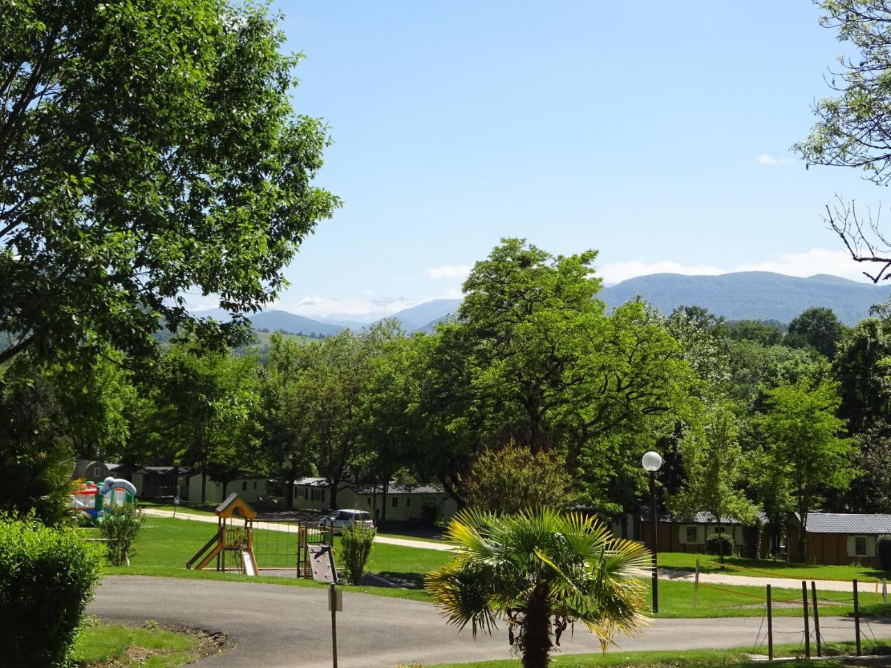 Camping 3 Etoiles - Piscine Chauffee - Vue Montagne Saint-Girons  Exterior photo